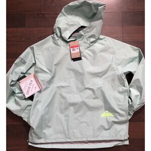 Nike Gore-Tex Infinium Trail Running Jacket DM7565-308 Green Women’s Size L $190